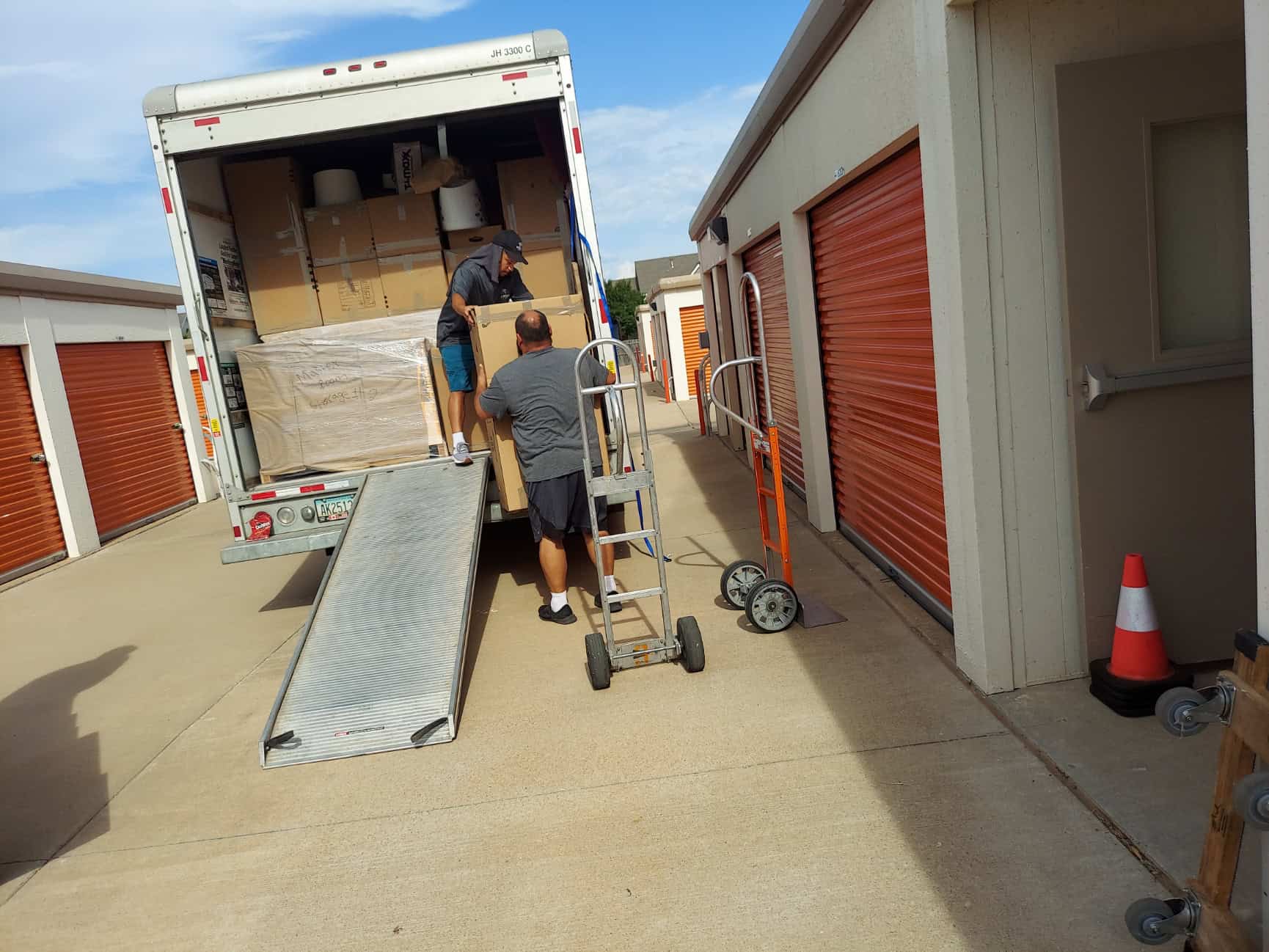 Local Moving Company Services - Frontier Moving, LLC